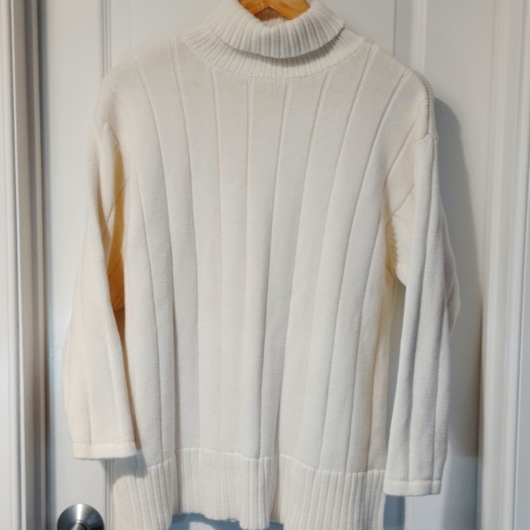 LADIES EDDIE BAUER CREAM CABLE FISHERMAN SWEATER LARGE (P)  PREPPY MINIMALIST - Picture 1 of 7